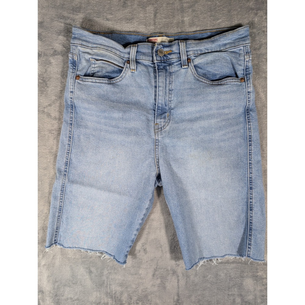 Signature by Levi Strauss Heritage High Rise Straight Denim Shorts Light Wash 10